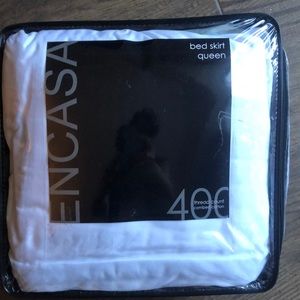 Hotel Collection square quilted bed skirt queen size in light green